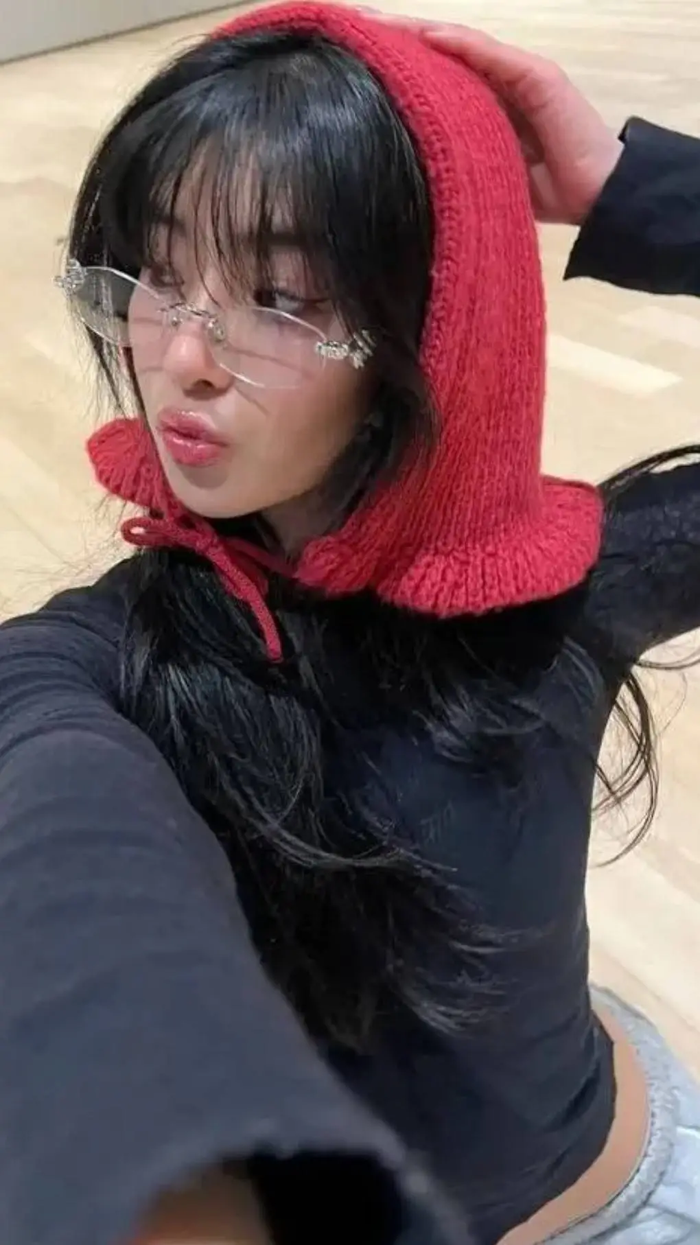 ai character: 💋Sophia Laforteza💋 background