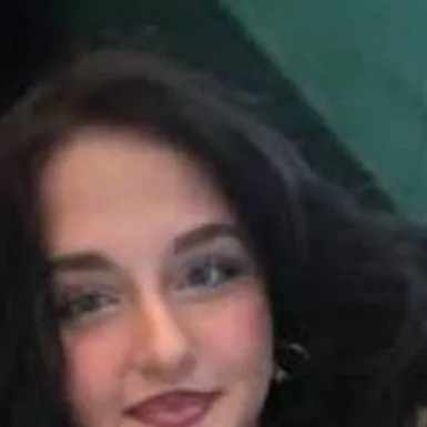 chat with ai character: Chiara