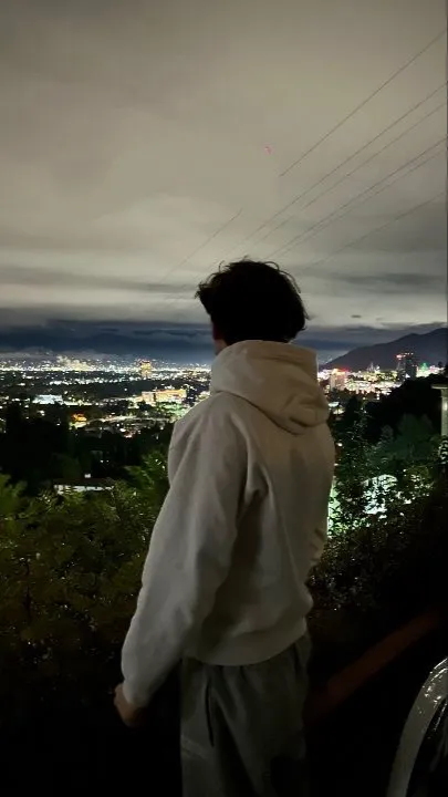 ai character: Daniel background