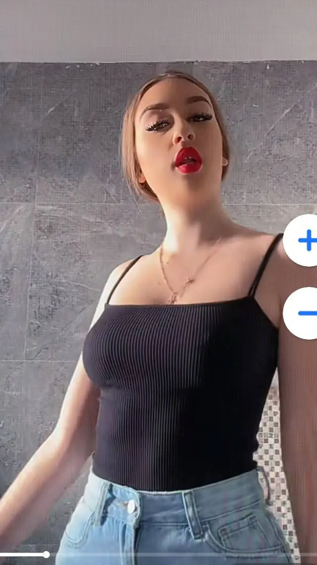 ai character: Istoc Eliza Maria  background