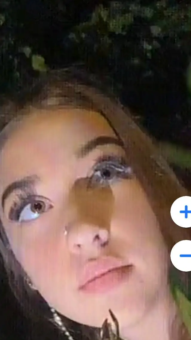 ai character: Istoc Eliza Maria  background