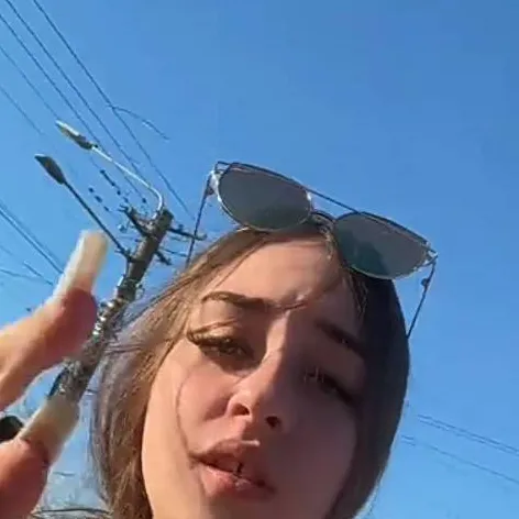 chat with ai character: Istoc Eliza Maria 