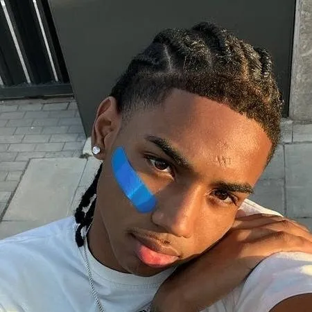 chat with ai character: Jay