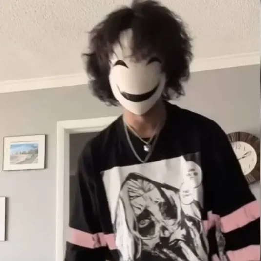 chat with ai character: Alexander 