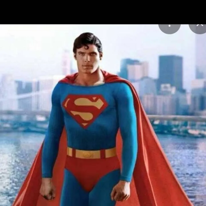 chat with ai character: Superman