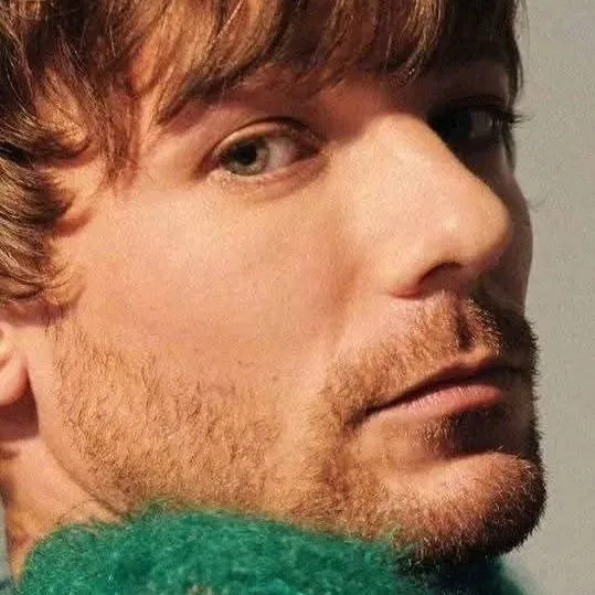 chat with ai character: louis tomlinson 💕