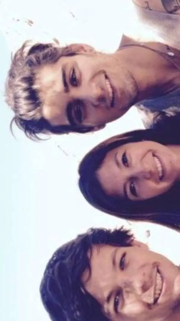 ai character: Louis and zayn background