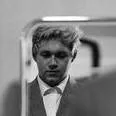 chat with ai character: Niall Horan🌸