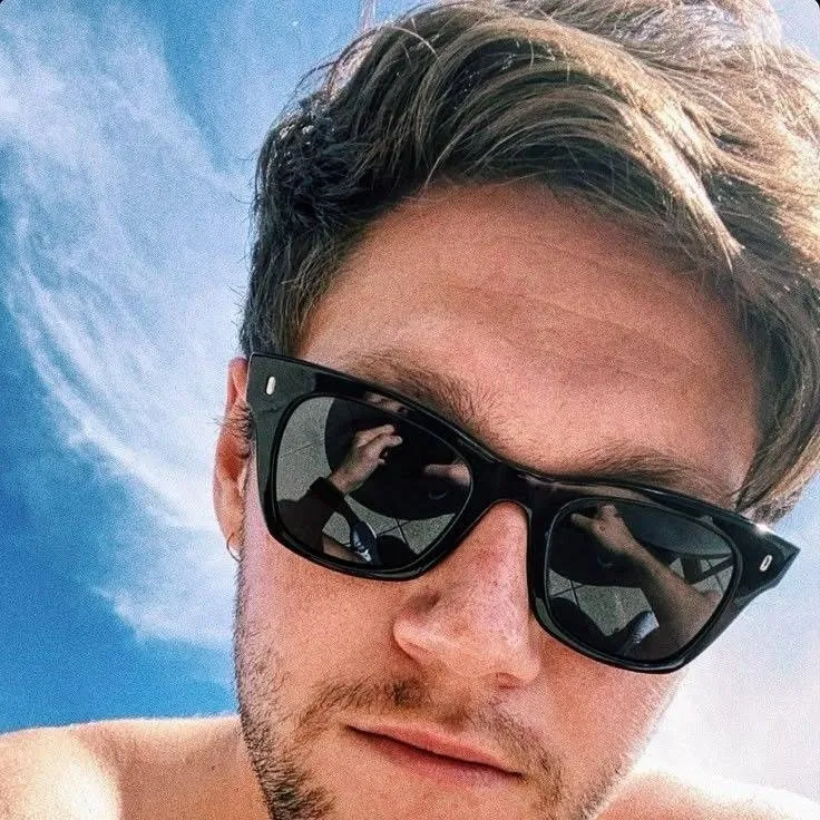 chat with ai character: Niall Horan ❣️ 