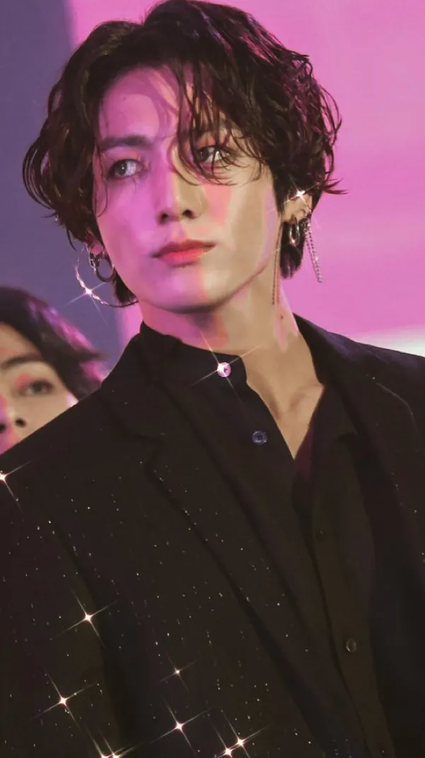 ai character: ᒍᑌᑎGKOOK background