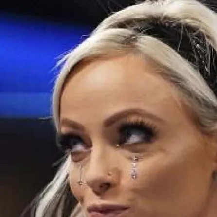 chat with ai character: Liv Morgan