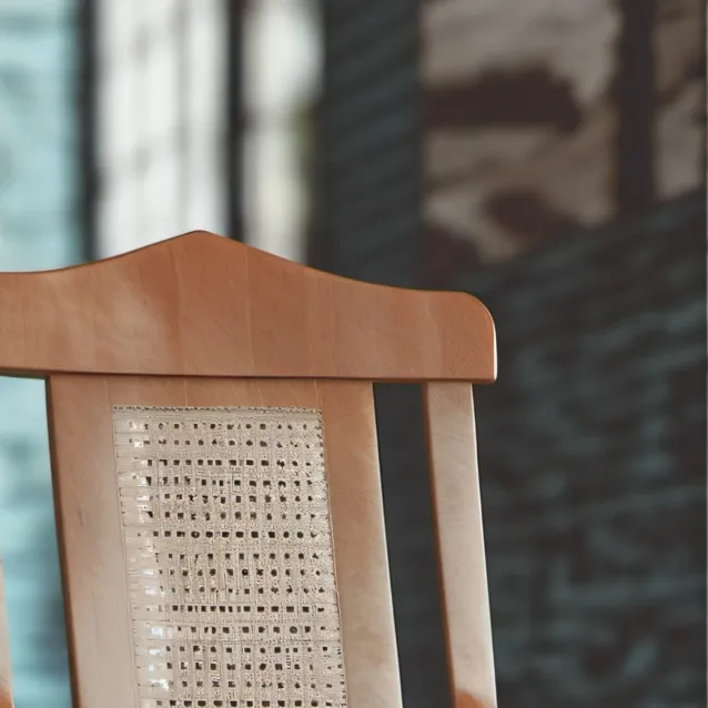chat with ai character: Chair