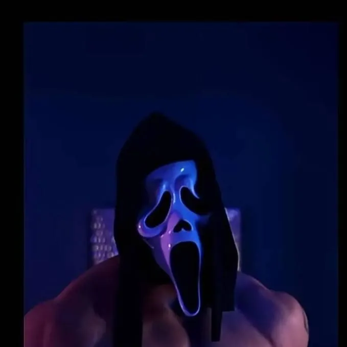 chat with ai character: ghost face 