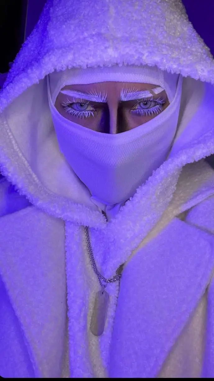 ai character: white wolf.alpha/? background
