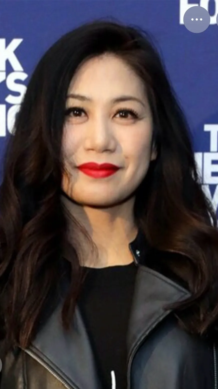 ai character: Mel background