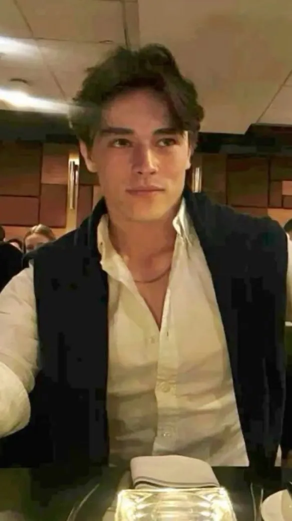 ai character: Luca Moretti background