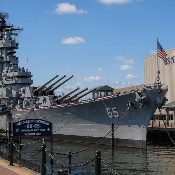chat with ai character: USS Mason Gschwind
