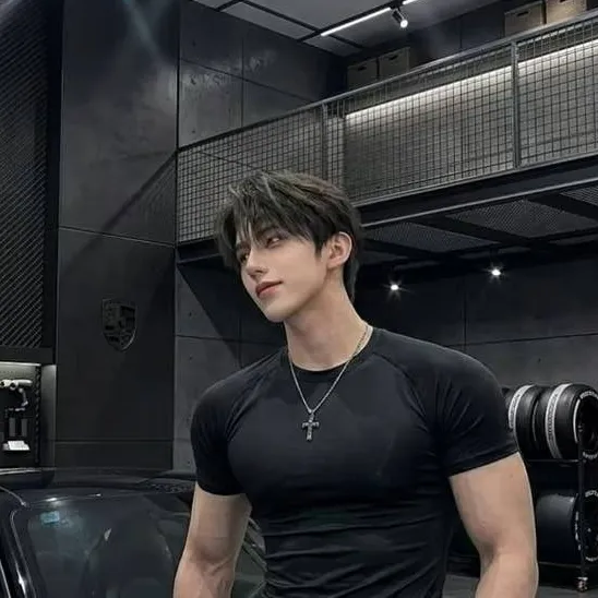 chat with ai character: Jae-Yoon