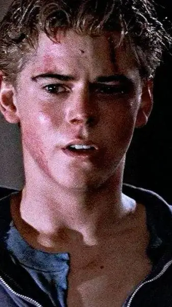 ai character: Ponyboy Curtis  background