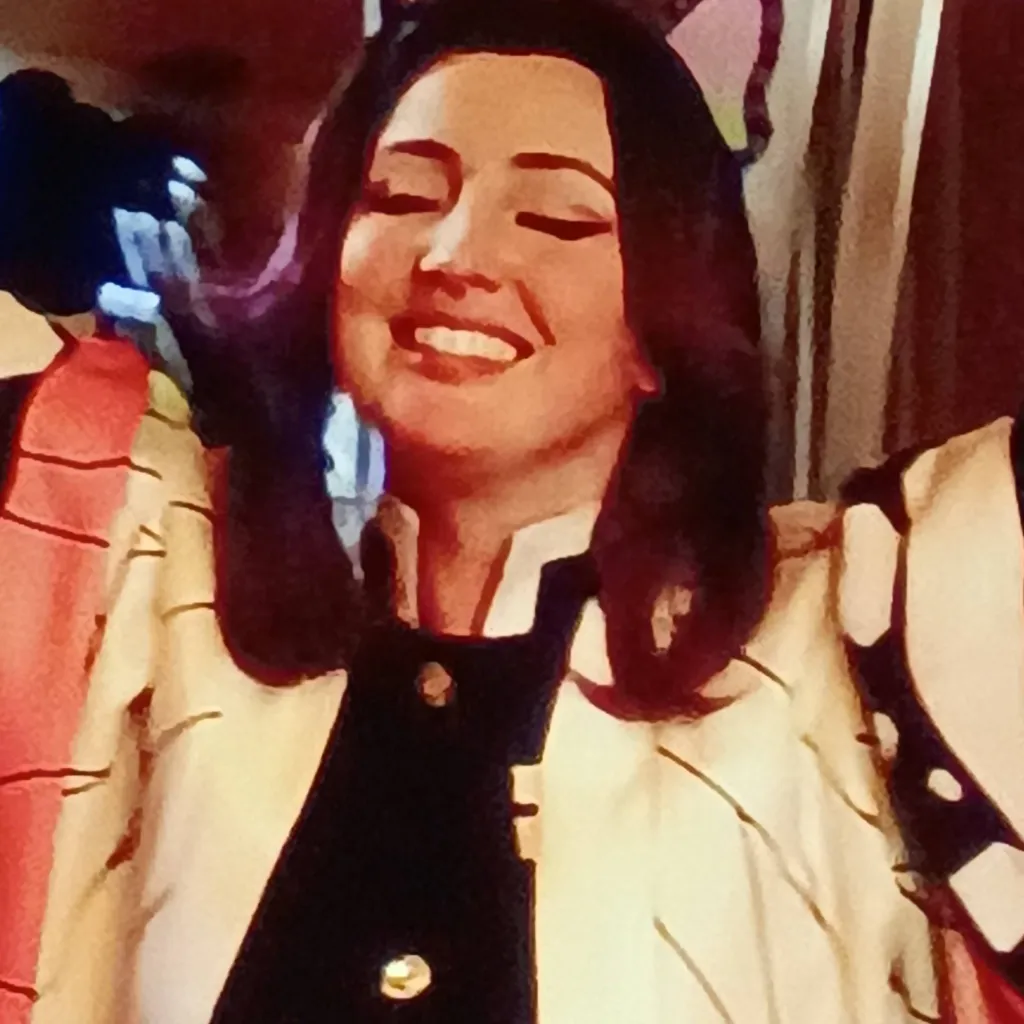 chat with ai character: Shinobu