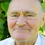 chat with ai character: Joe Franklin