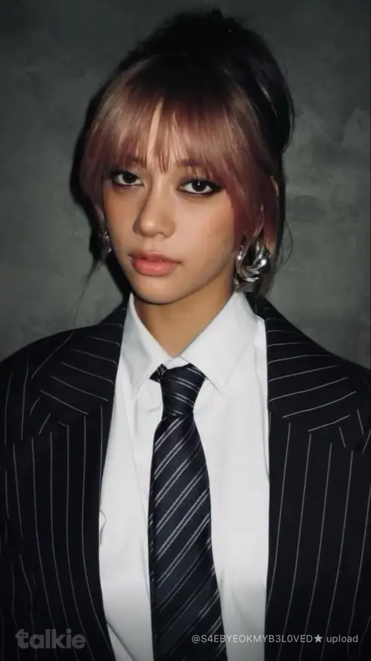 ai character: ✨MEGAN✨ background