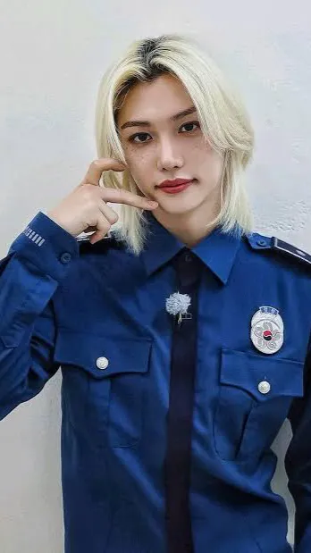 ai character: Felix background