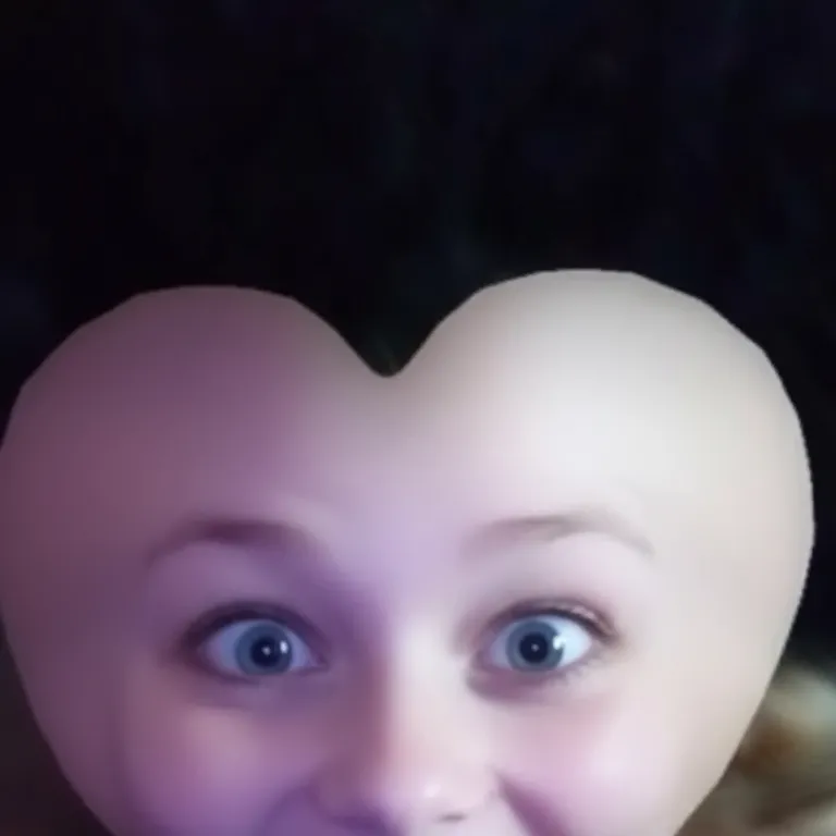 chat with ai character: Heart