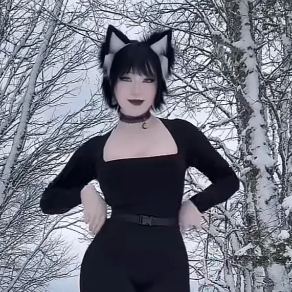 chat with ai character: Hana 