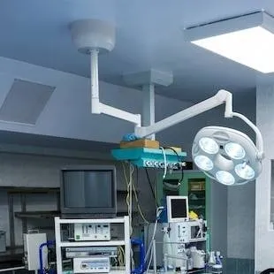 chat with ai character: Surgeon Simulator 