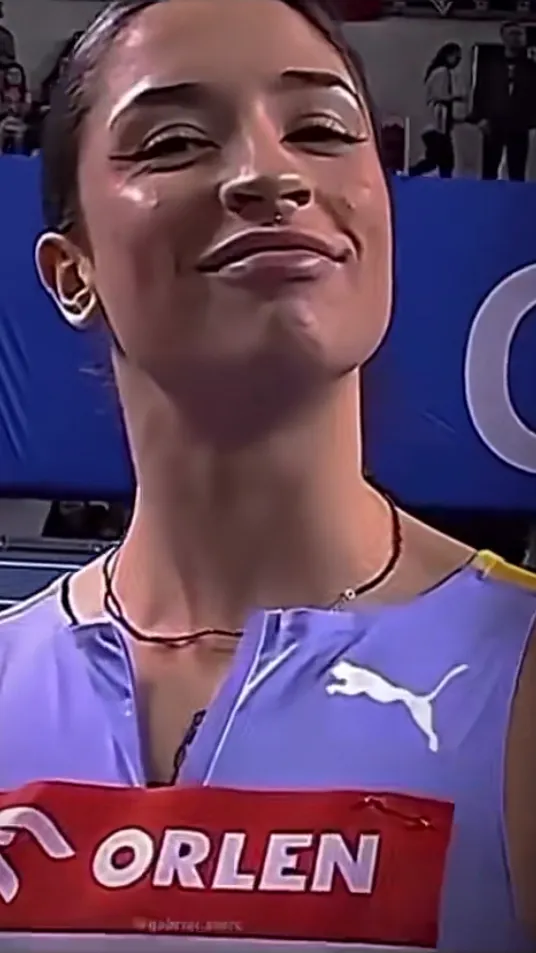 ai character: Ari background