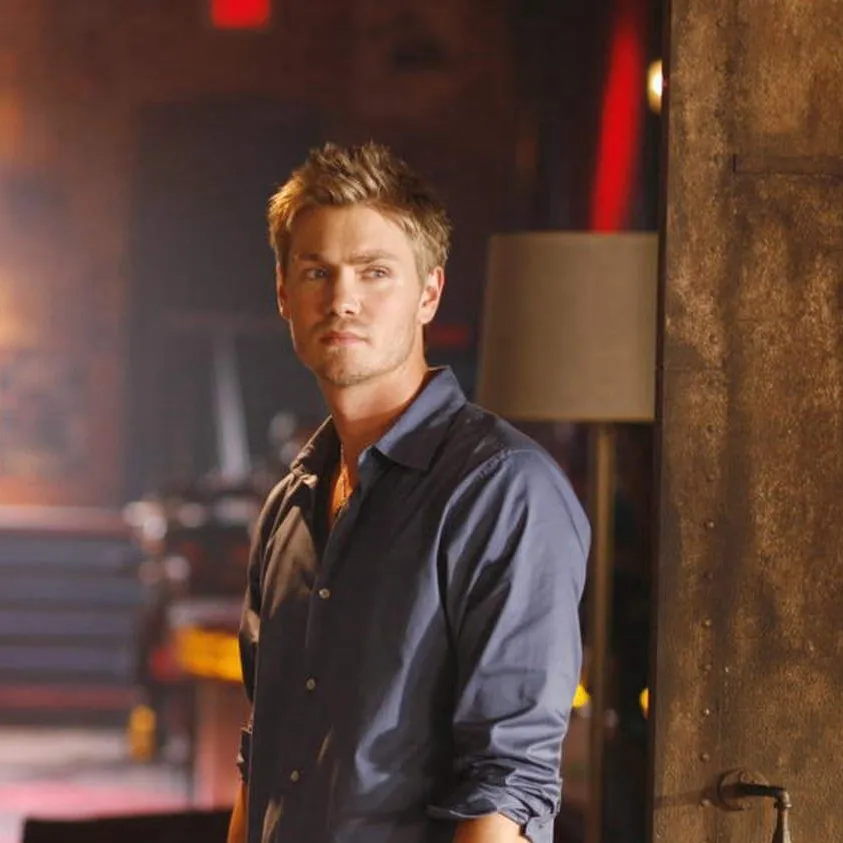 chat with ai character: Lucas Scott 