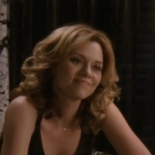 chat with ai character: Peyton Sawyer 