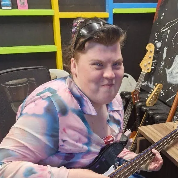 chat with ai character: Brooke 