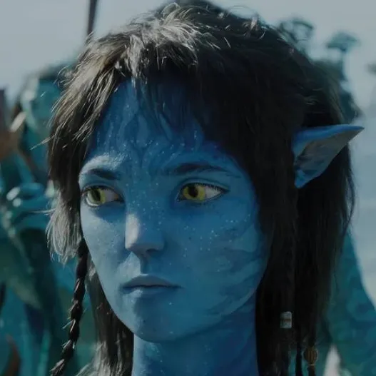 chat with ai character: Kiri