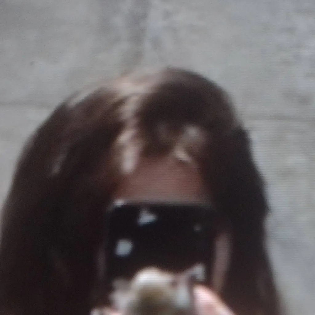 chat with ai character: your gf lily