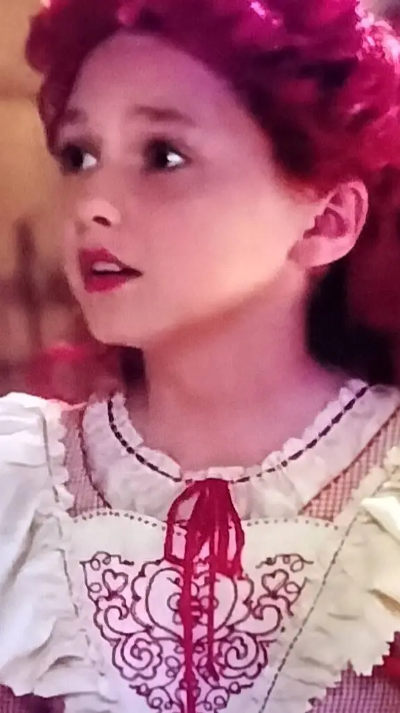 ai character: Red Queen  background