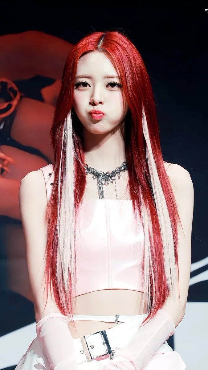 ai character: Yuna  background