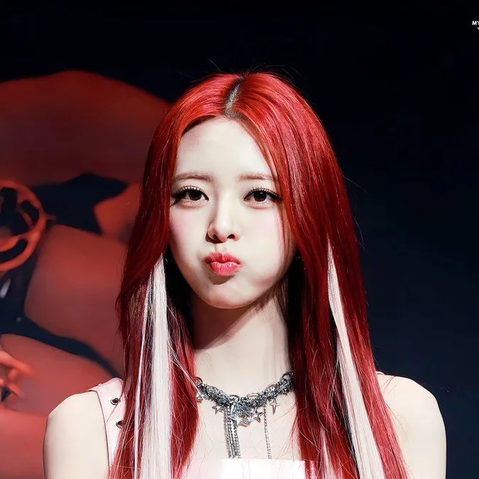 chat with ai character: Yuna 