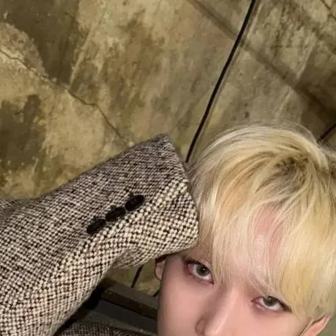 chat with ai character: 💛Sunoo 🦊 