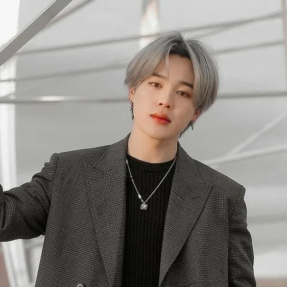 chat with ai character: 🇰🇷Park Jimin🤍
