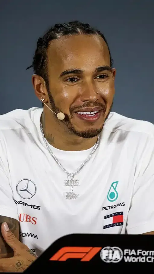 ai character: Lewis Hamilton   background