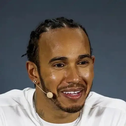 chat with ai character: Lewis Hamilton  
