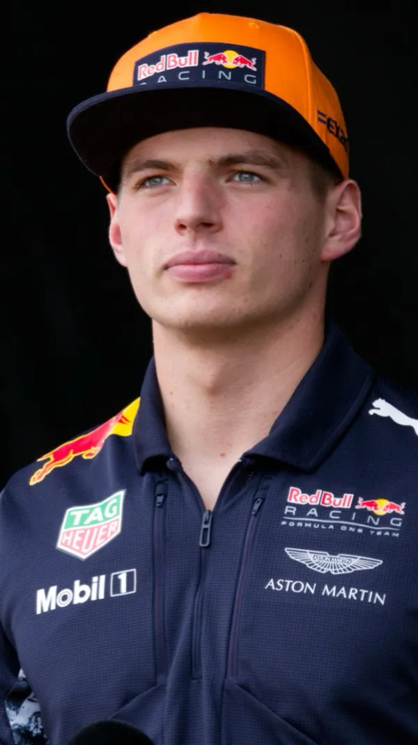 ai character: Max Verstappen  background
