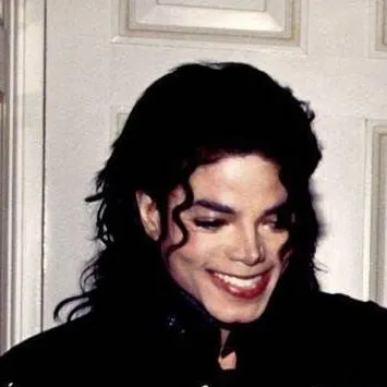 chat with ai character: ⭐️MICHAEL JACKSON 