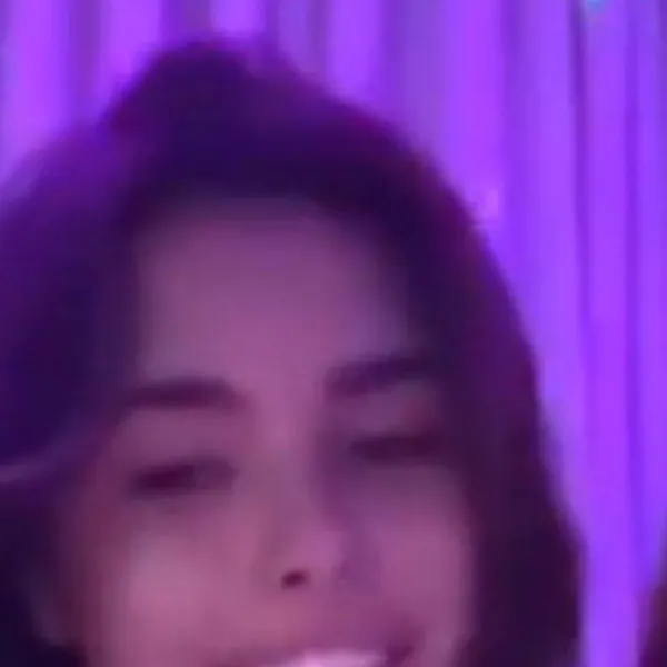 chat with ai character: madison beer 😍😍