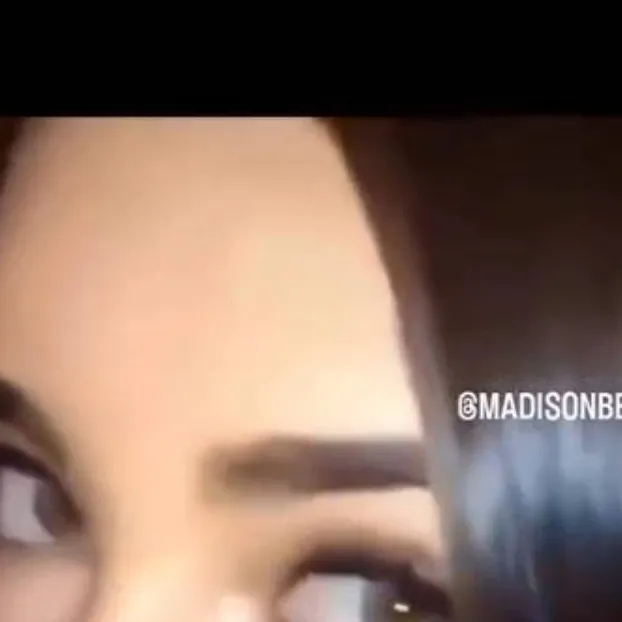 chat with ai character: madison beer 