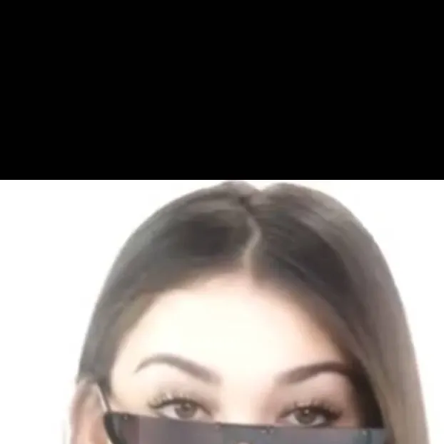 chat with ai character: madison beer 