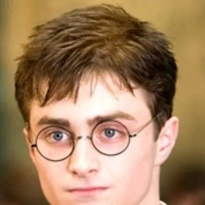 chat with ai character: Hogwarts