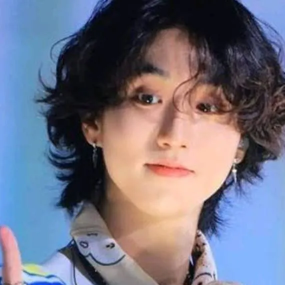 chat with ai character: Han Jisung
